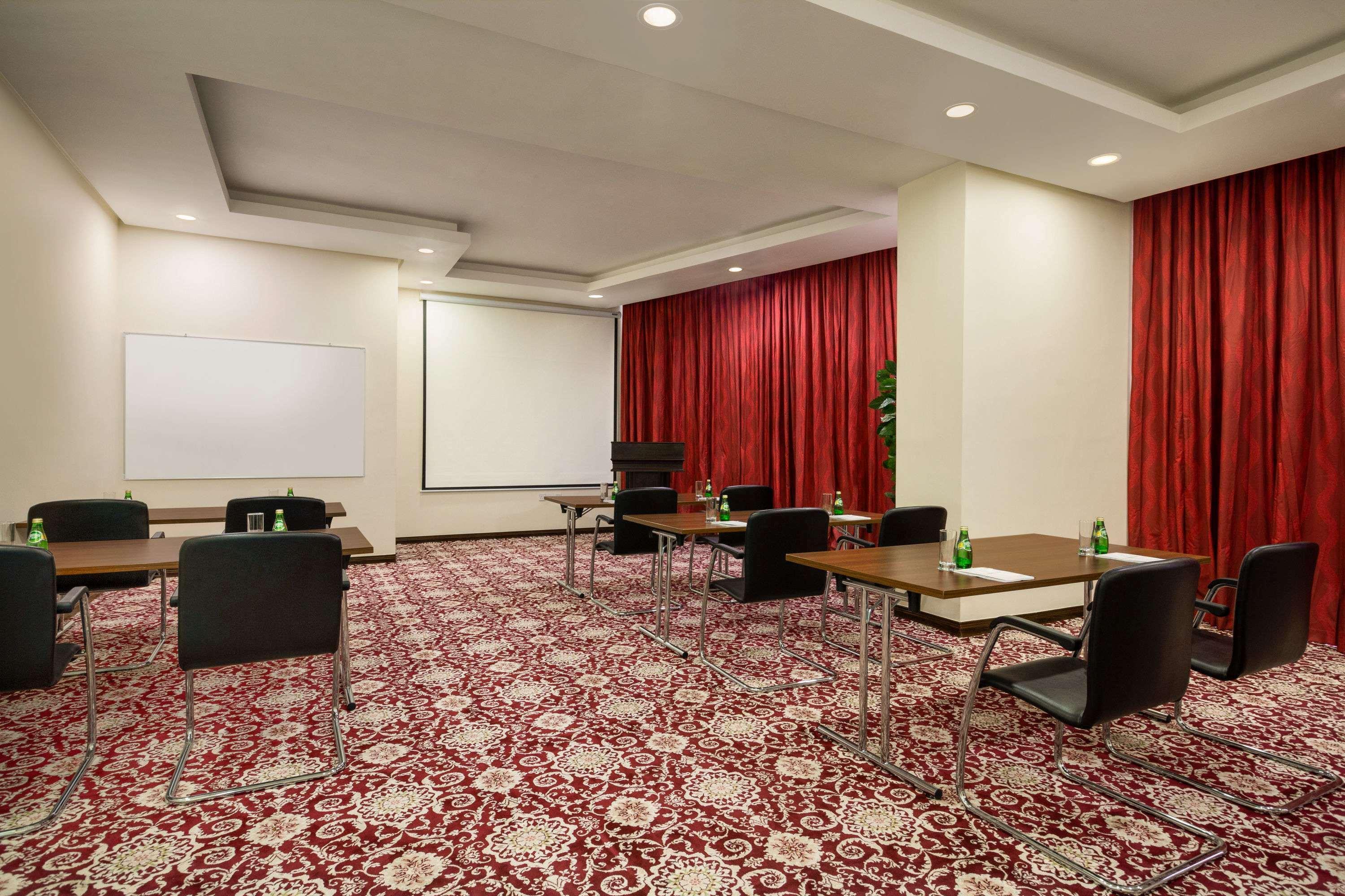 Ramada Encore By Wyndham Kuwait Downtown Koweït Extérieur photo
